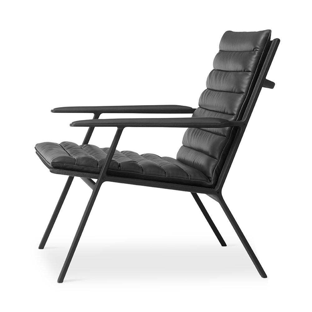 Vipp456 loungefåtölj, Black aluminium-black leather