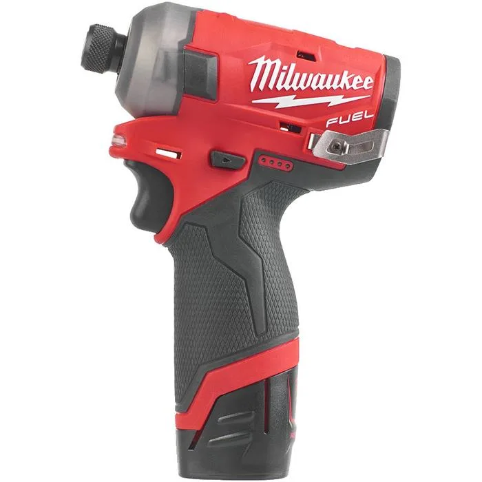 Milwaukee M12 FQID-202X Slagskruvdragare med batteri och laddare